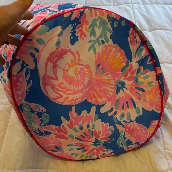 Lilly Pulitzer beverage Tote - Bennet Blue Bat Dreamin - Picture 6 of 6